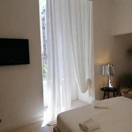 102 4* Bari
