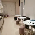 102 Bed & Breakfast Bari