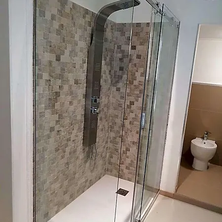 102 Bed and Breakfast Μπάρι