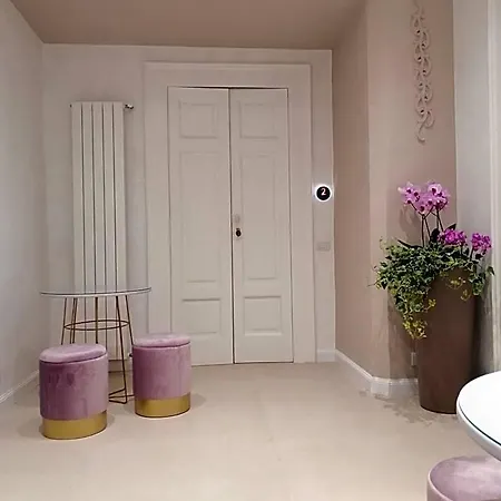 102 Bed and Breakfast Μπάρι