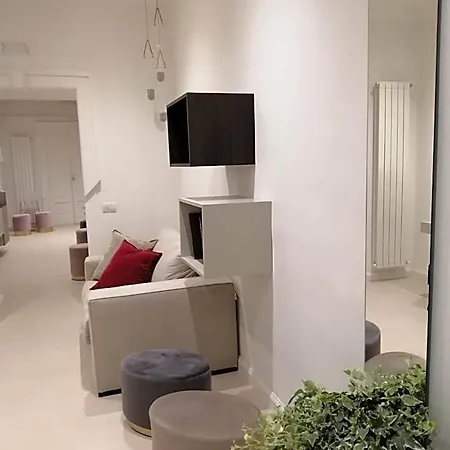 102 Bed and Breakfast Μπάρι