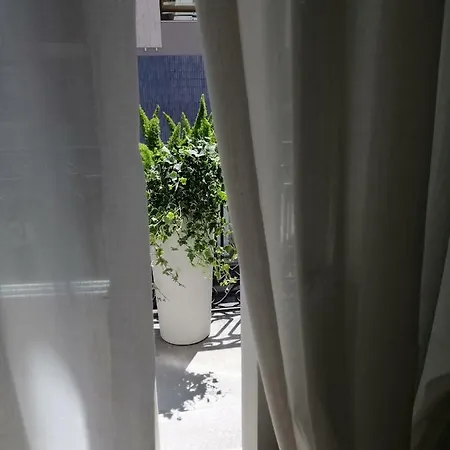 فندق مبيت وإفطار 102 باري