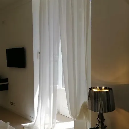 فندق مبيت وإفطار 102
