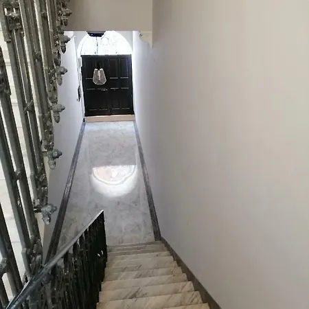 Nocleg ze śniadaniem 102 4*