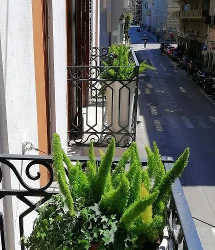 102 住宿加早餐酒店 巴里