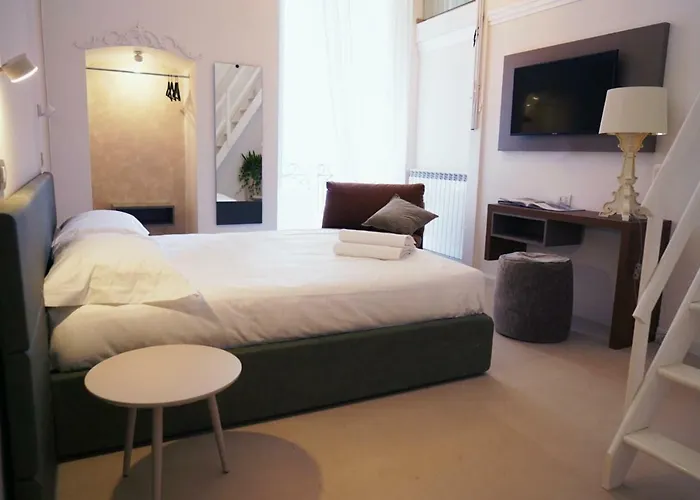 住宿加早餐酒店 102