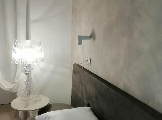 102 住宿加早餐酒店 巴里