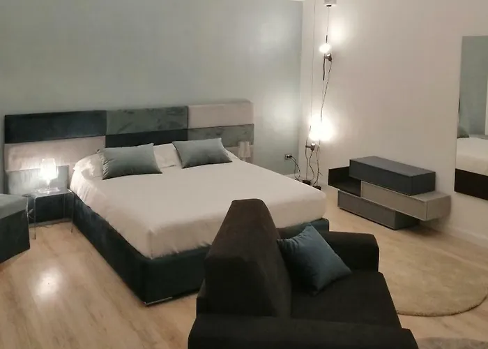 住宿加早餐酒店 102 4*