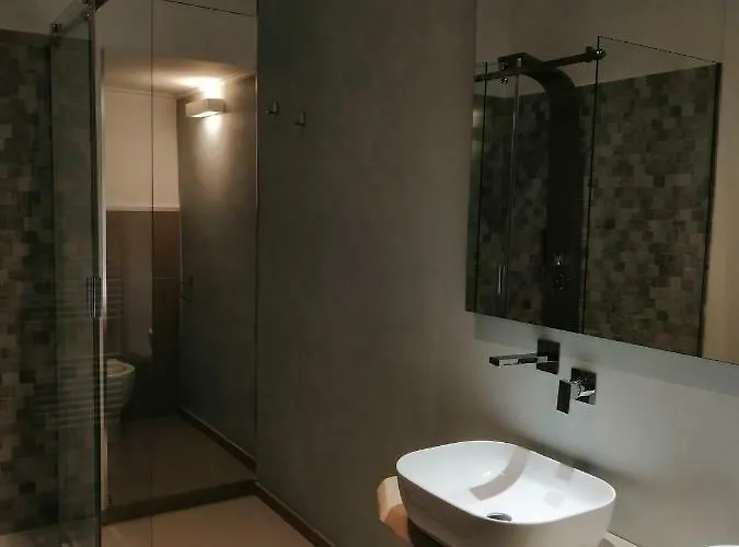 102 ベッド・アンド・ブレックファスト 4*