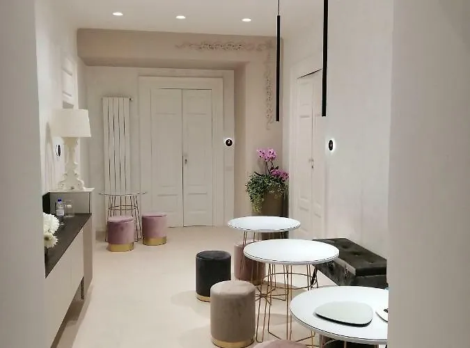 ベッド・アンド・ブレックファスト 102 4*