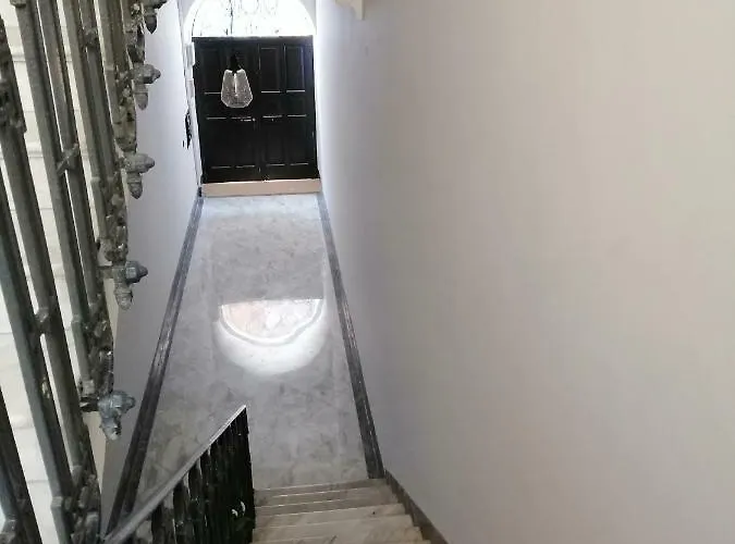 住宿加早餐酒店 102 4*