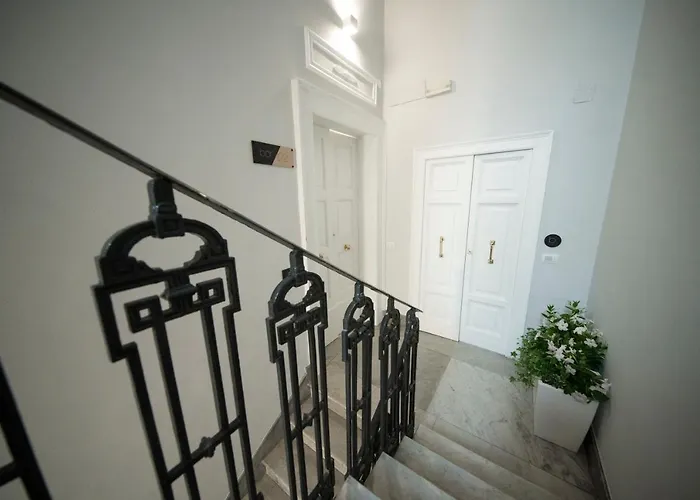 ベッド・アンド・ブレックファスト 102 4*